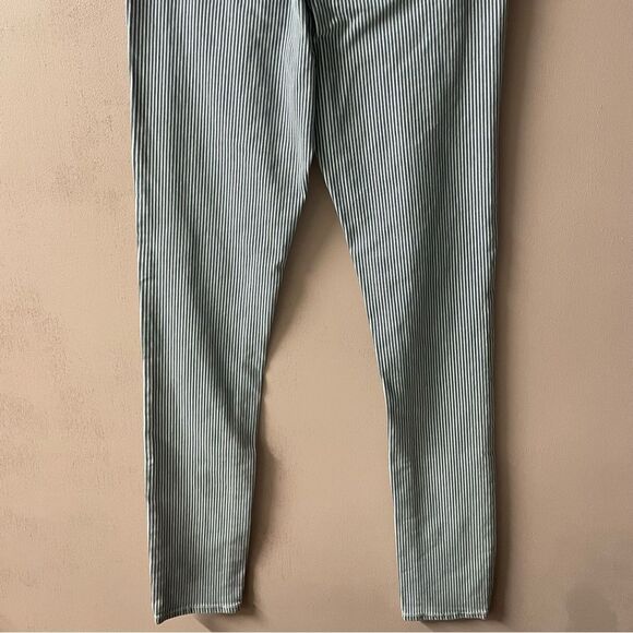 PacSun BullHead Uber High Rise Skinniest Blue & Cream Striped Jeans Sz 7 EUC - Picture 11 of 15